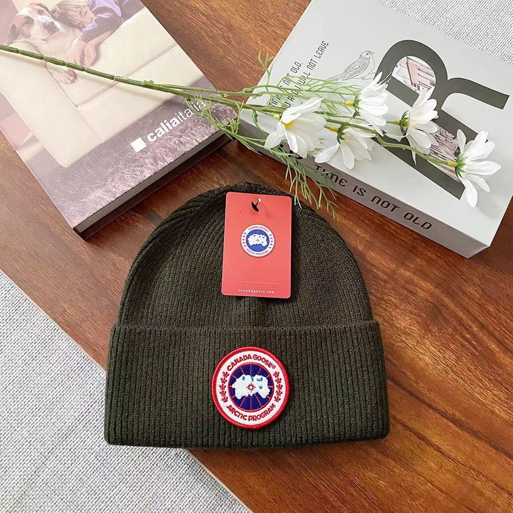 Canada Goose Ribbed Toque