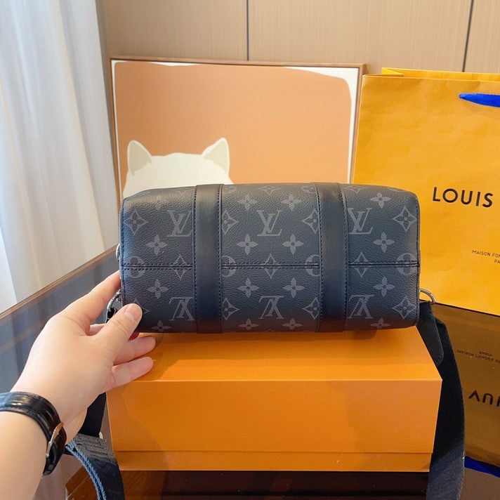 LV Keepall Bandoulière 35 Bag