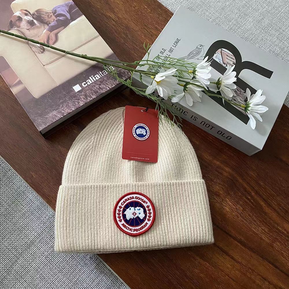 Canada Goose Ribbed Toque