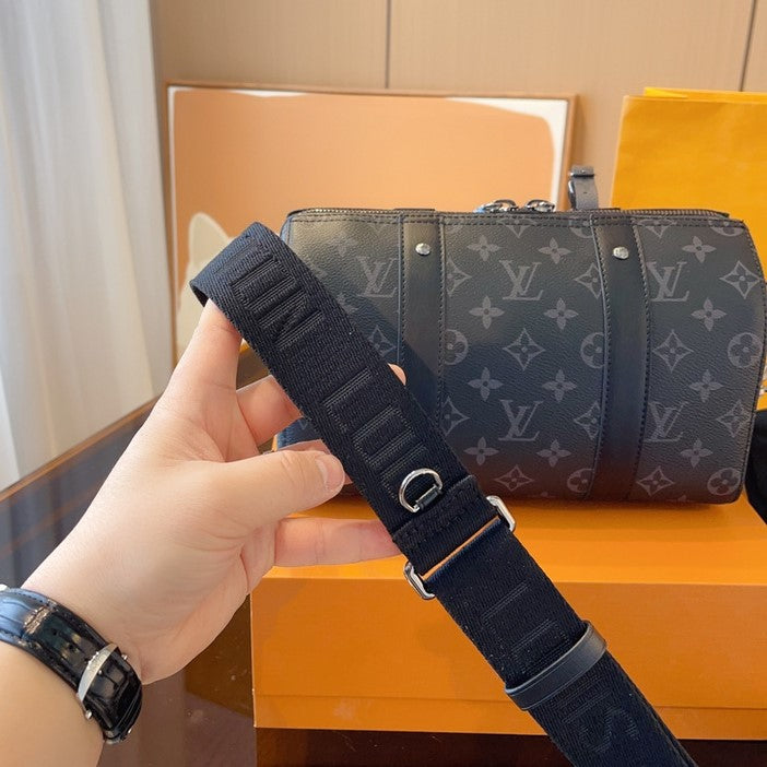 LV Keepall Bandoulière 35 Bag