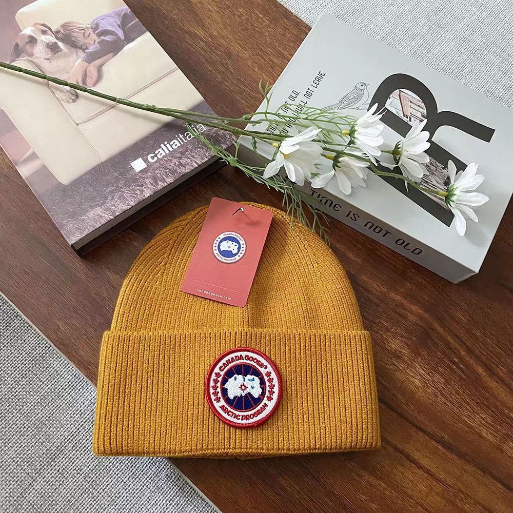 Canada Goose Ribbed Toque