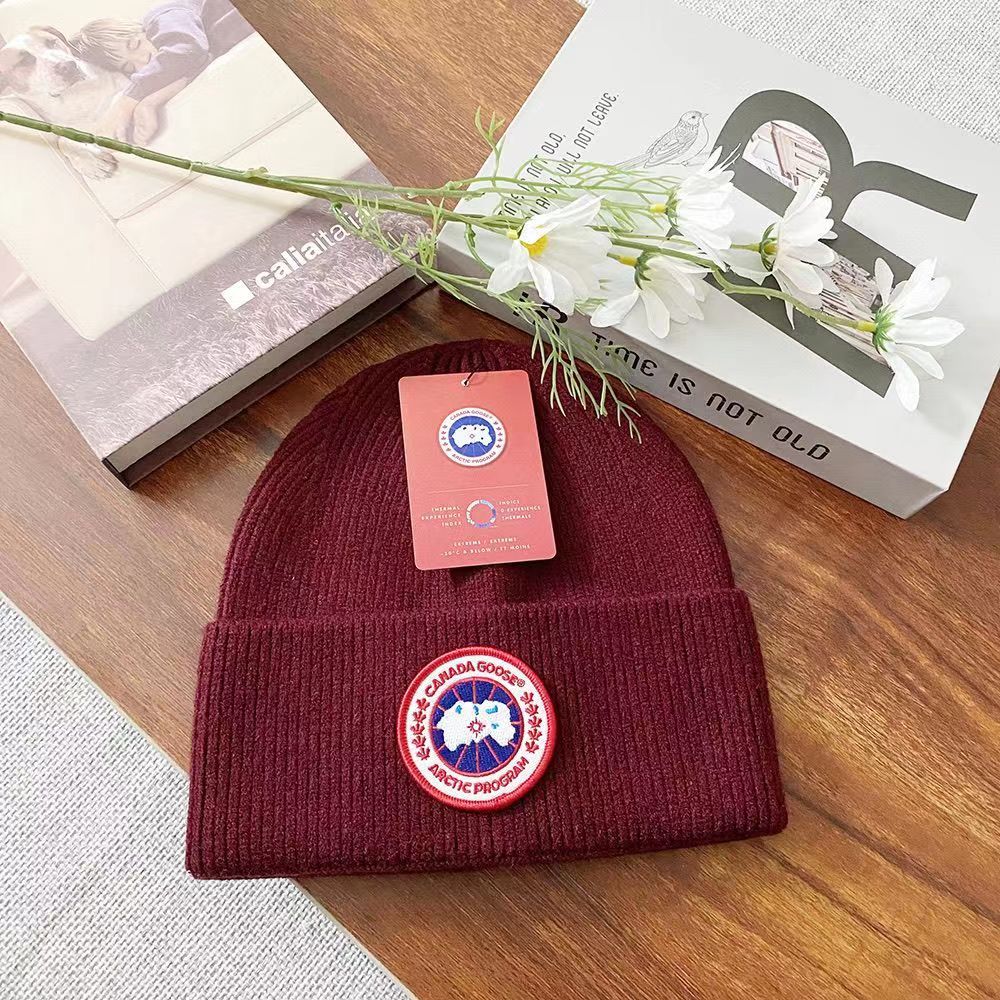 Canada Goose Ribbed Toque